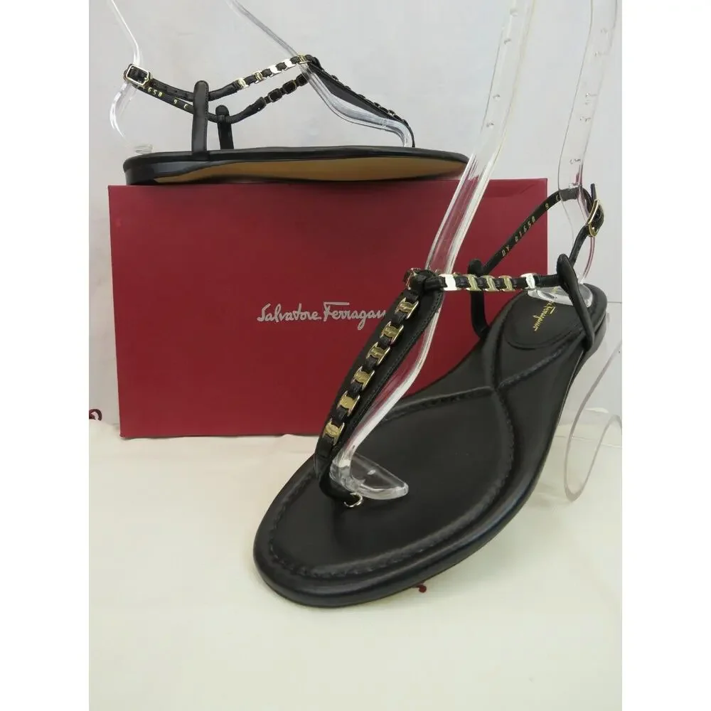 NIB FERRAGAMO TAHITI BLACK LEATHER BUCKLE T VARA CHAIN STRAP THONG SANDALS 9.5 C
